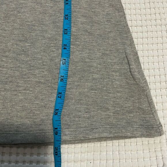 NWT- BB Dakota - XS. Bell Sleeve - Picture 8 of 10